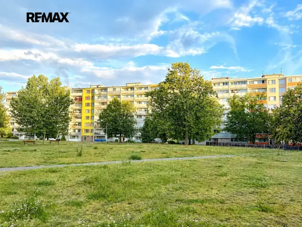 Prodej bytu 3+1, Praha - Prosek, Veltruská, 58 m2