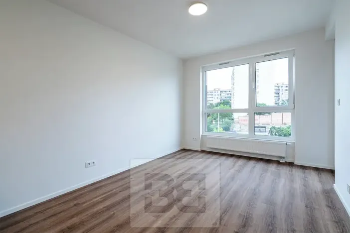 Pronájem bytu 2+kk, Praha - Černý Most, Arnošta Valenty, 41 m2
