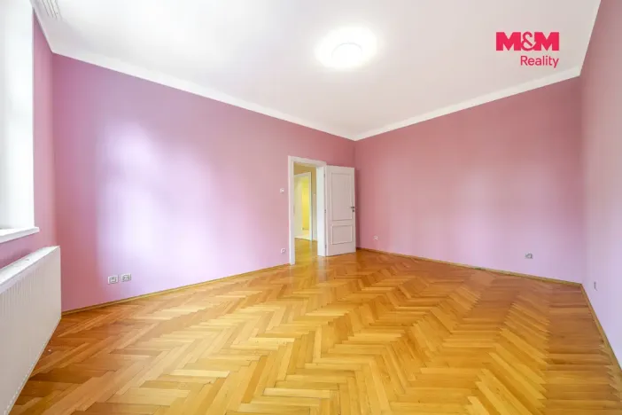 Prodej bytu 4+1, Karlovy Vary - Stará Role, Závodu míru, 99 m2