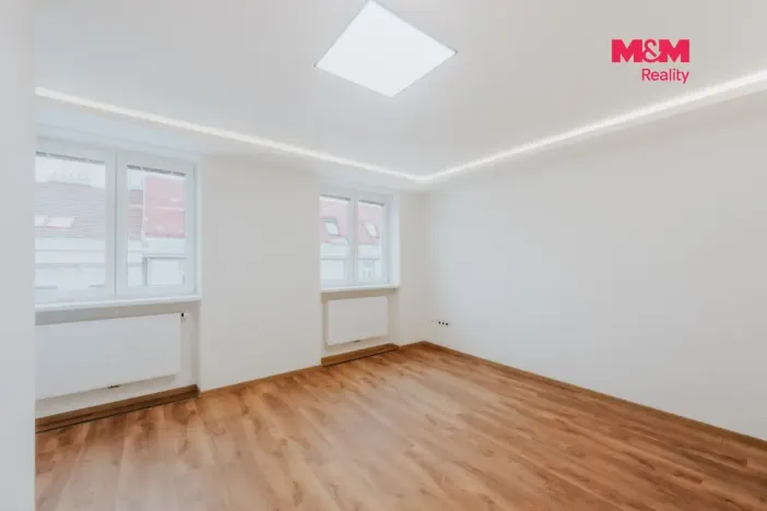 Pronájem bytu 2+1, Praha - Vinohrady, Španělská, 52 m2