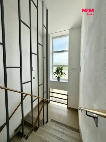 Pronájem kanceláře, Pardubice - Staré Čívice, Přeloučská, 140 m2