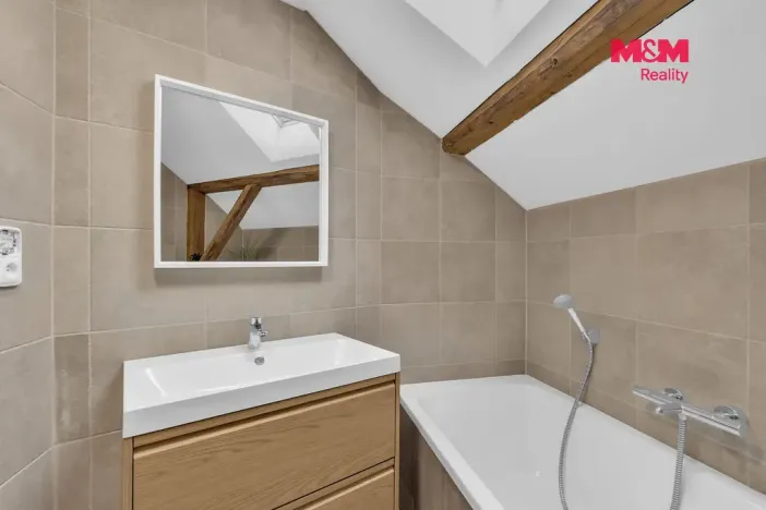 Prodej zemědělské usedlosti, Radim - Lháň, 180 m2