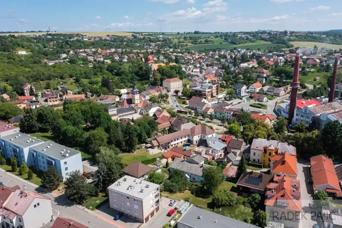 Prodej rodinného domu, Dobrovice, Palackého náměstí, 218 m2