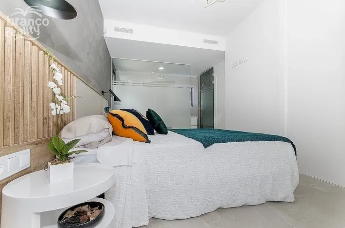 Prodej rodinného domu, San Miguel de Salinas, Alicante, Španělsko, 92 m2