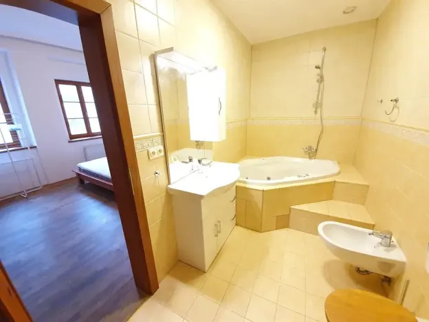 Pronájem bytu 2+kk, Praha, Ve Smečkách, 71 m2