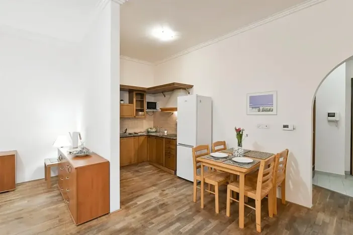 Pronájem bytu 2+kk, Praha, Ve Smečkách, 71 m2