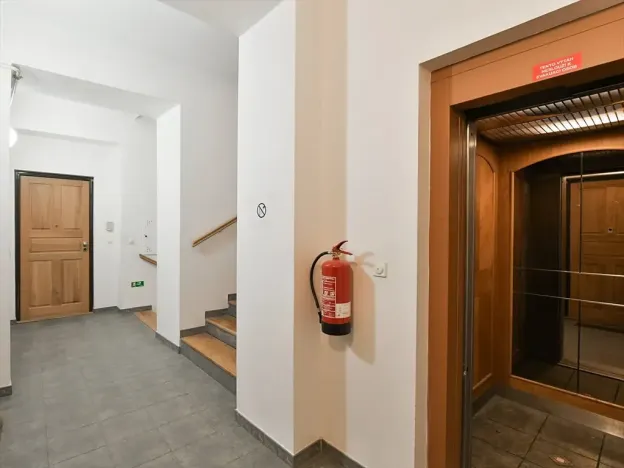 Pronájem bytu 2+kk, Praha, Ve Smečkách, 71 m2