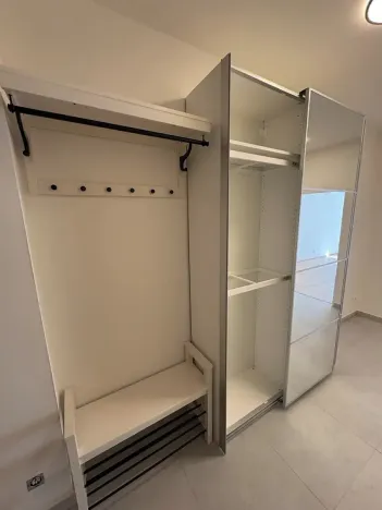Pronájem bytu 1+kk, Praha - Vinohrady, Bruselská, 33 m2