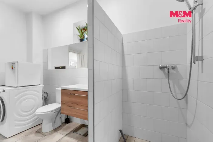 Prodej rodinného domu, Radim - Lháň, 180 m2