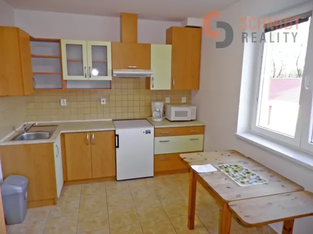 Pronájem bytu 1+1, Břeclav, Kpt. Jaroše, 37 m2