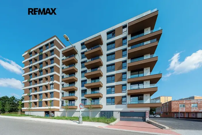 Prodej bytu 2+kk, Praha - Černý Most, Arnošta Valenty, 49 m2