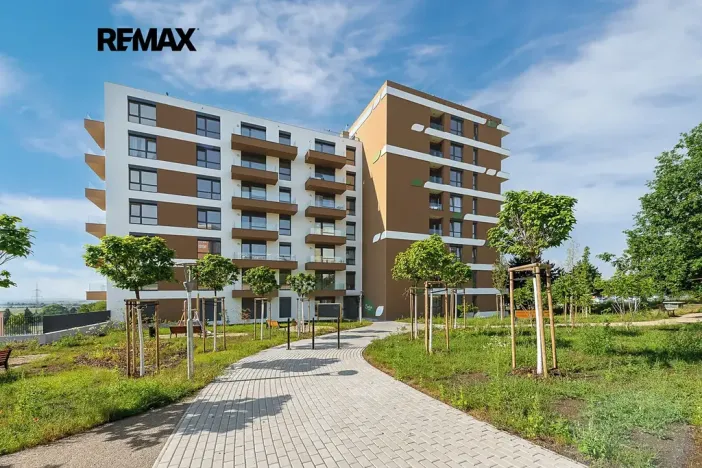 Prodej bytu 2+kk, Praha - Černý Most, Arnošta Valenty, 49 m2