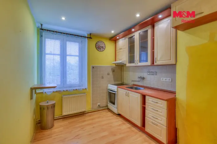 Pronájem bytu 2+1, Karlovy Vary - Bohatice, Na Výšině, 45 m2