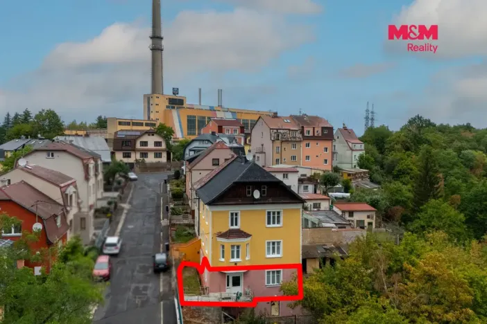 Prodej bytu 2+1, Karlovy Vary - Bohatice, Na Výšině, 45 m2