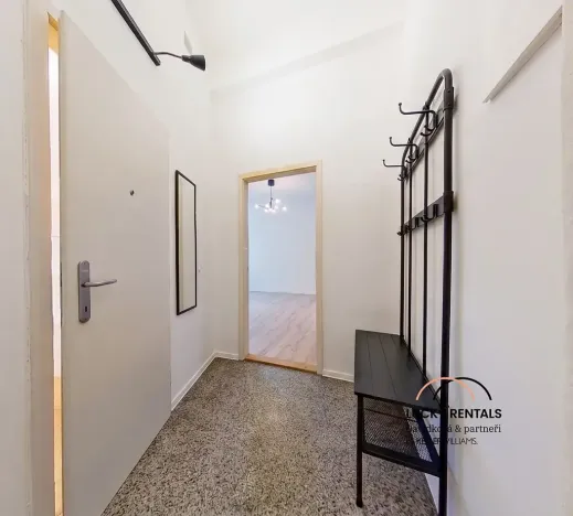 Pronájem bytu 1+kk, Praha - Strašnice, Na hroudě, 27 m2