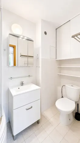 Pronájem bytu 1+kk, Praha - Horní Počernice, Dandova, 37 m2
