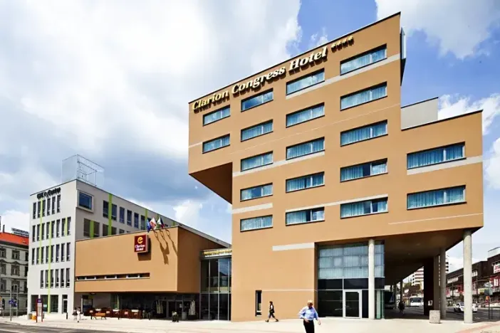 Pronájem obchodního prostoru, Ústí nad Labem, Špitálské náměstí, 179 m2