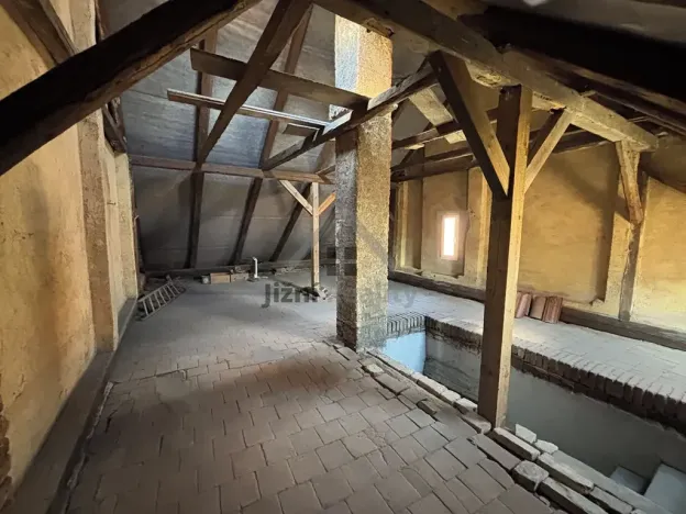 Prodej rodinného domu, Trhové Sviny, Žižkovo náměstí, 230 m2