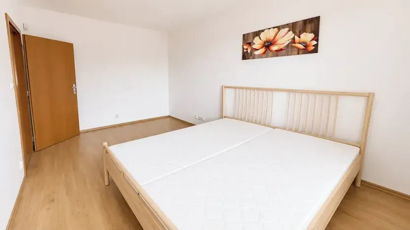 Pronájem bytu 2+kk, Praha - Záběhlice, Mattioliho, 57 m2