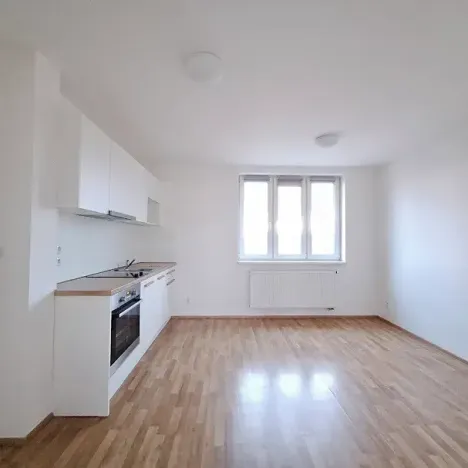 Pronájem bytu 2+kk, Praha - Holešovice, Malá Plynární, 36 m2