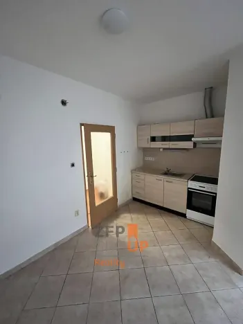 Pronájem bytu 2+kk, Třebíč, Brněnská, 35 m2