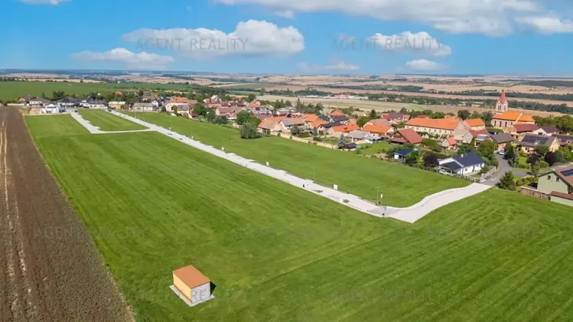 Prodej pozemku pro bydlení, Slaný, 932 m2