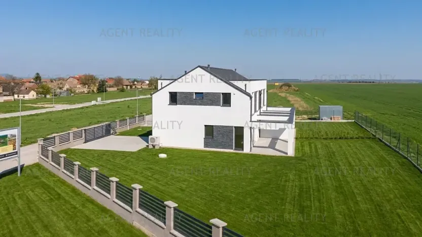 Prodej rodinného domu, Slaný, 156 m2