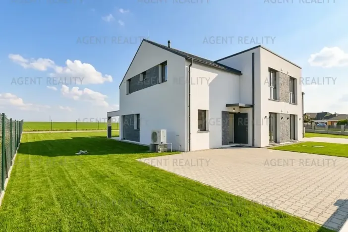 Prodej rodinného domu, Slaný, 156 m2