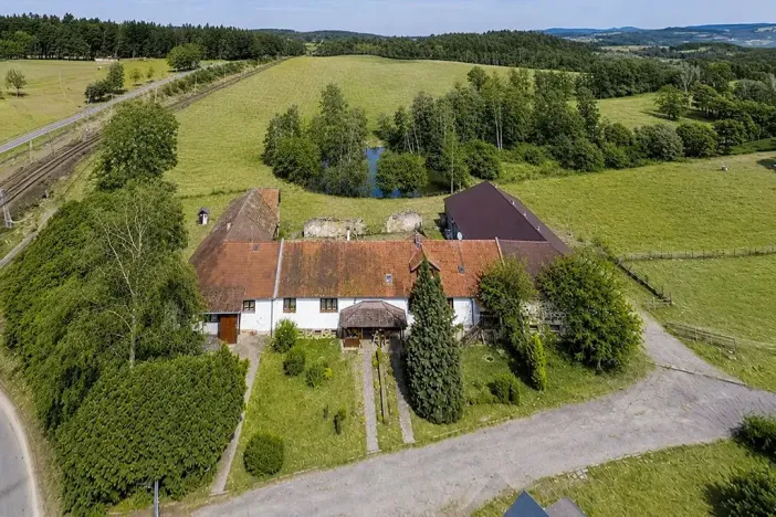 Prodej zemědělského objektu, Dolní Dvořiště, 2000 m2