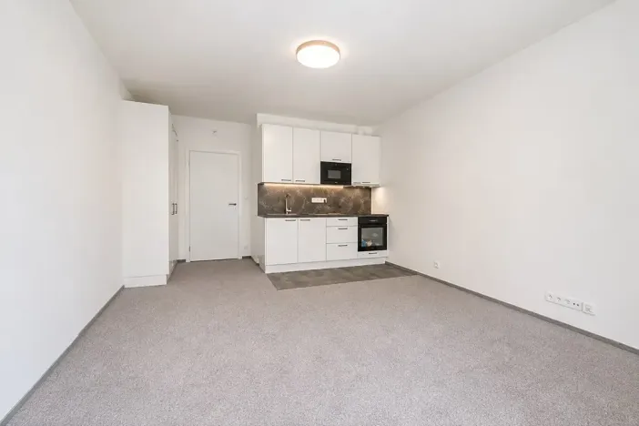 Pronájem bytu 1+kk, Praha - Vysočany, Gerstelova, 32 m2