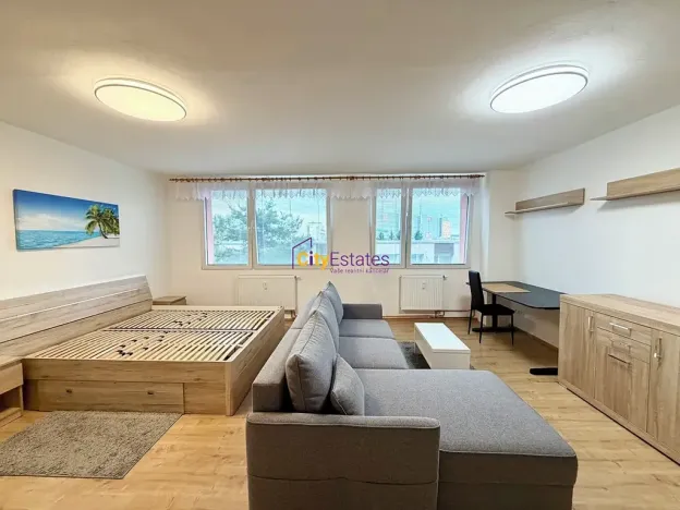 Pronájem bytu 1+kk, Praha - Bohnice, Poznaňská, 45 m2