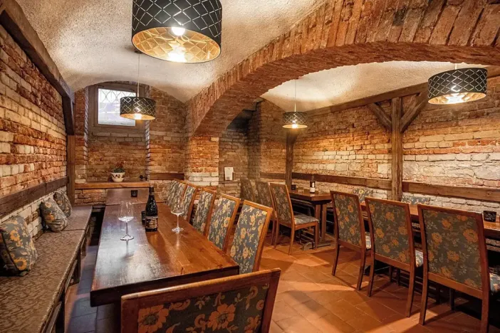 Pronájem restaurace, Praha - Vinohrady, Budečská, 280 m2