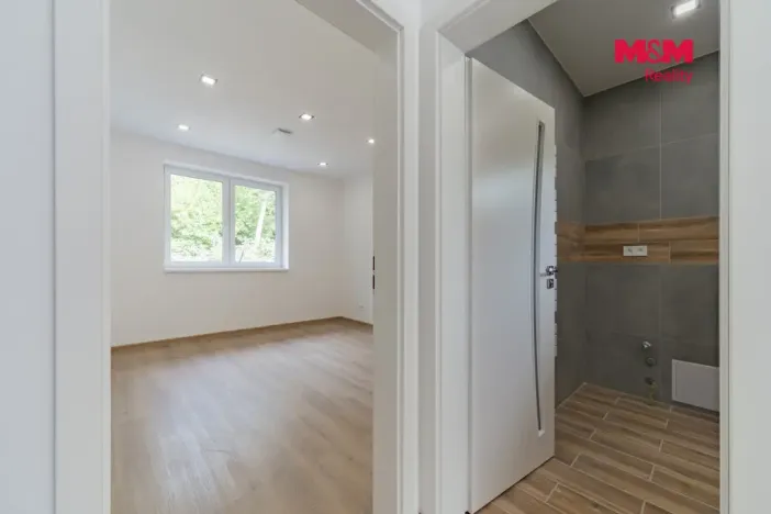 Prodej rodinného domu, Dasnice, 77 m2