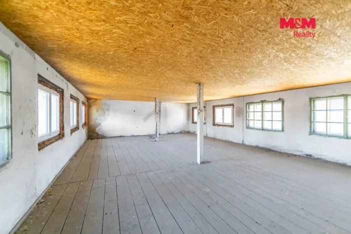Prodej komerční nemovitosti, Kynšperk nad Ohří, Nádražní, 1300 m2