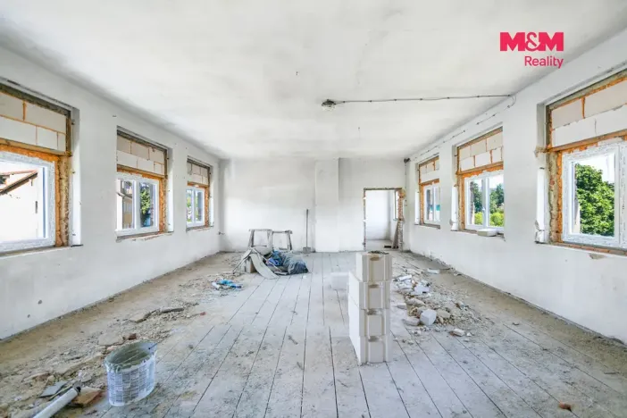 Prodej komerční nemovitosti, Kynšperk nad Ohří, Nádražní, 1300 m2