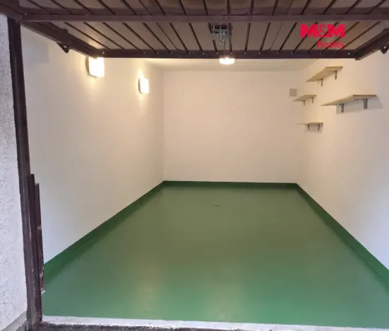 Pronájem garáže, Liberec, Dobiášova, 19 m2