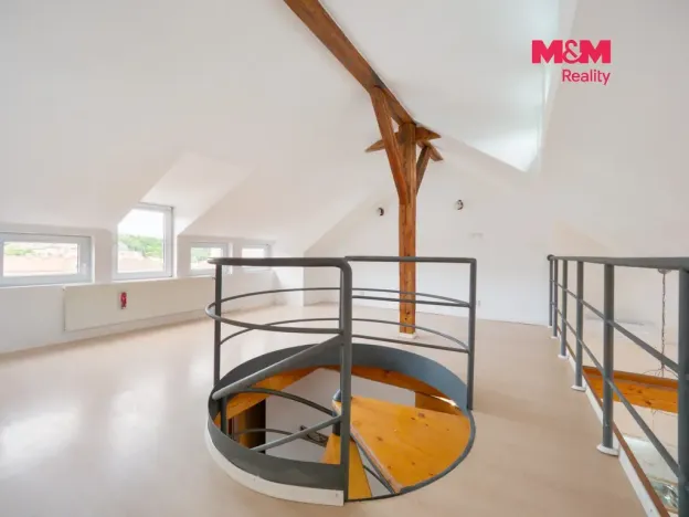 Pronájem bytu 3+kk, Praha - Libeň, Chlumčanského, 104 m2