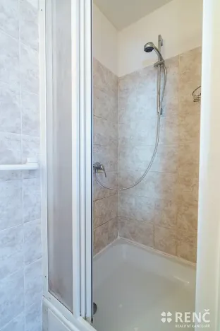 Pronájem bytu 1+kk, Moravany, Vnitřní, 42 m2