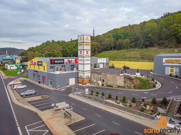 Pronájem obchodního prostoru, Ústí nad Labem, Žižkova, 420 m2