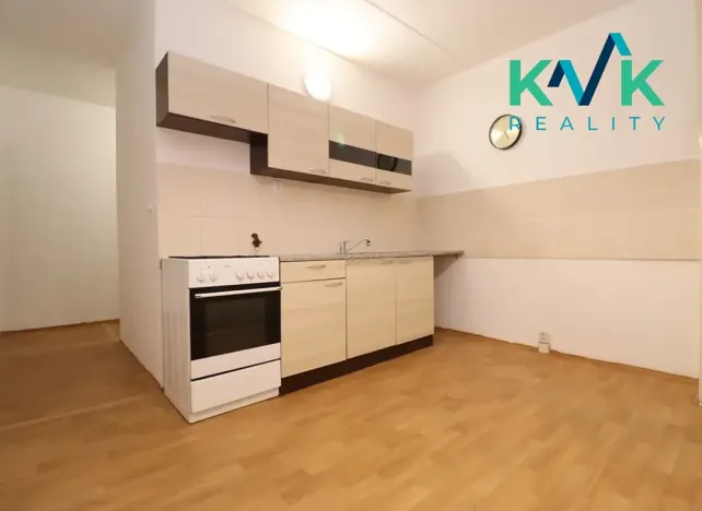 Prodej bytu 3+1, Karlovy Vary, Konečná, 82 m2