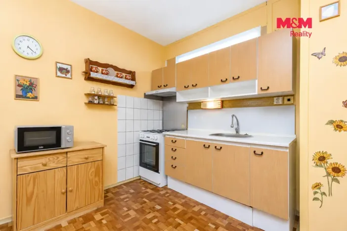 Prodej bytu 2+1, Hradec Králové - Nový Hradec Králové, třída Edvarda Beneše, 65 m2