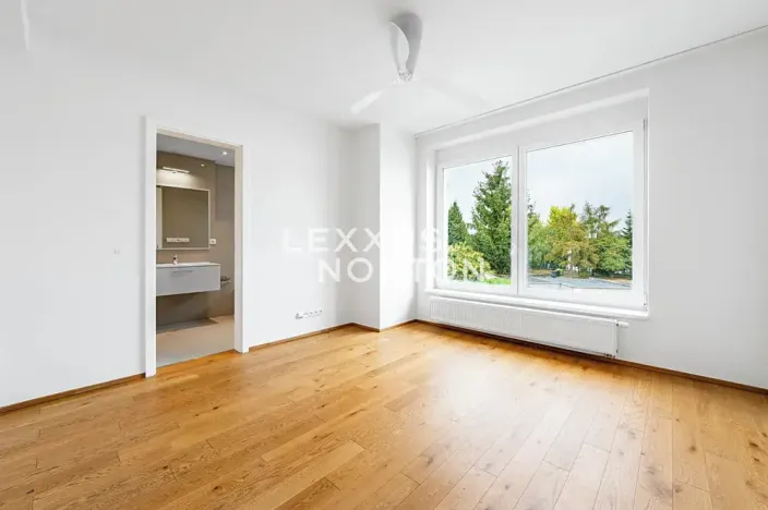 Pronájem rodinného domu, Praha - Břevnov, Falcká, 500 m2