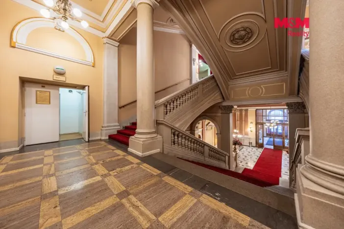 Pronájem kanceláře, Praha - Vinohrady, náměstí Míru, 32 m2