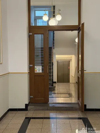 Pronájem bytu 2+kk, Praha - Vinohrady, Korunní, 56 m2