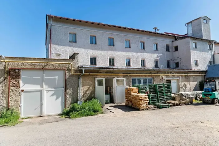Prodej komerční nemovitosti, Raspenava, 24366 m2