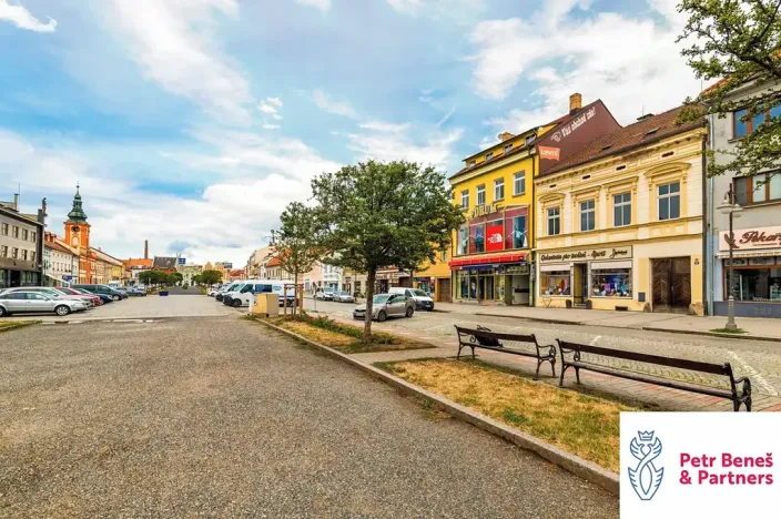 Prodej obchodního prostoru, Rakovník, Husovo náměstí, 622 m2