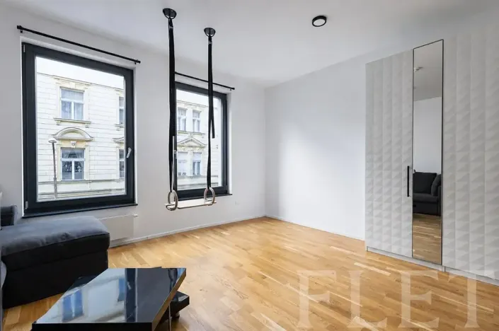 Pronájem bytu 1+kk, Praha - Smíchov, Grafická, 30 m2