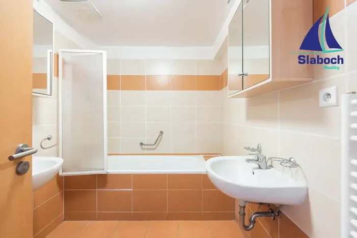 Pronájem bytu 3+kk, Praha - Háje, Tatarkova, 111 m2