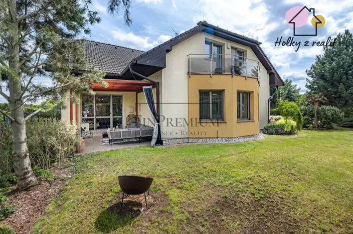 Prodej rodinného domu, Praha - Šeberov, Karfíkova, 354 m2