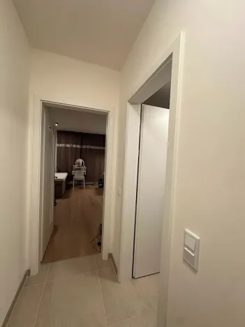 Pronájem bytu 1+kk, Praha - Kamýk, Hodkovická, 35 m2